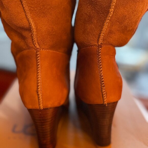 Ugg W Aprelle Chestnut Shearling Wedge Tall Boots, SZ 8.5, EUC - Picture 8 of 12